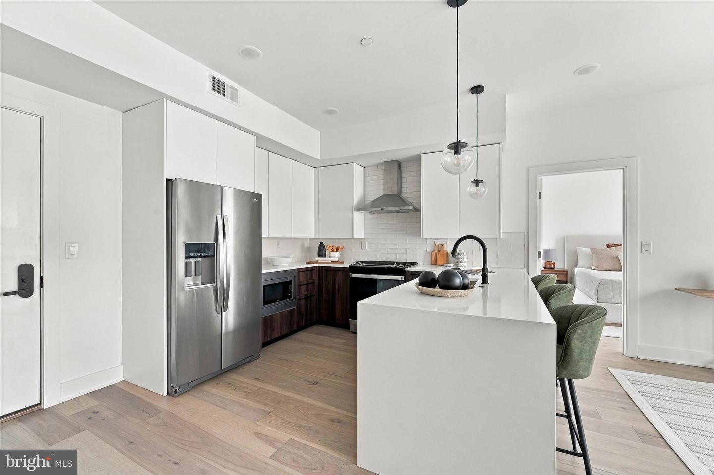 1723 Francis St #2c Property Photo 4