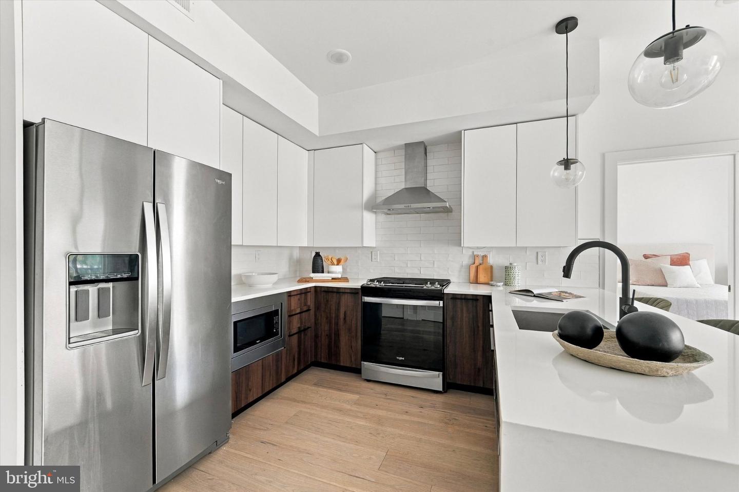 1723 Francis St #2c Property Photo 5