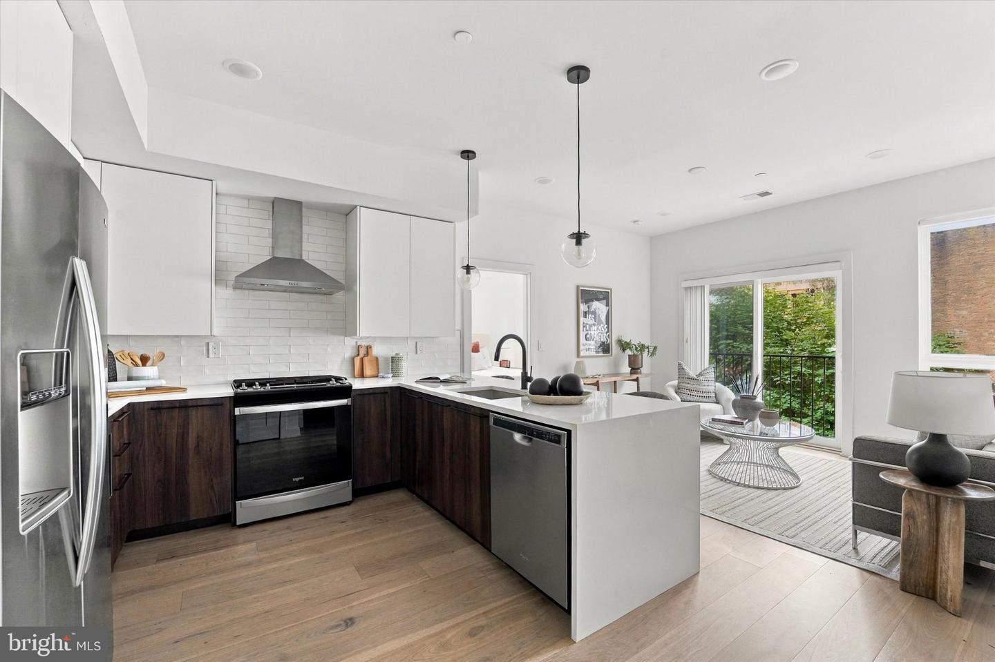 1723 Francis St #2c Property Photo 8