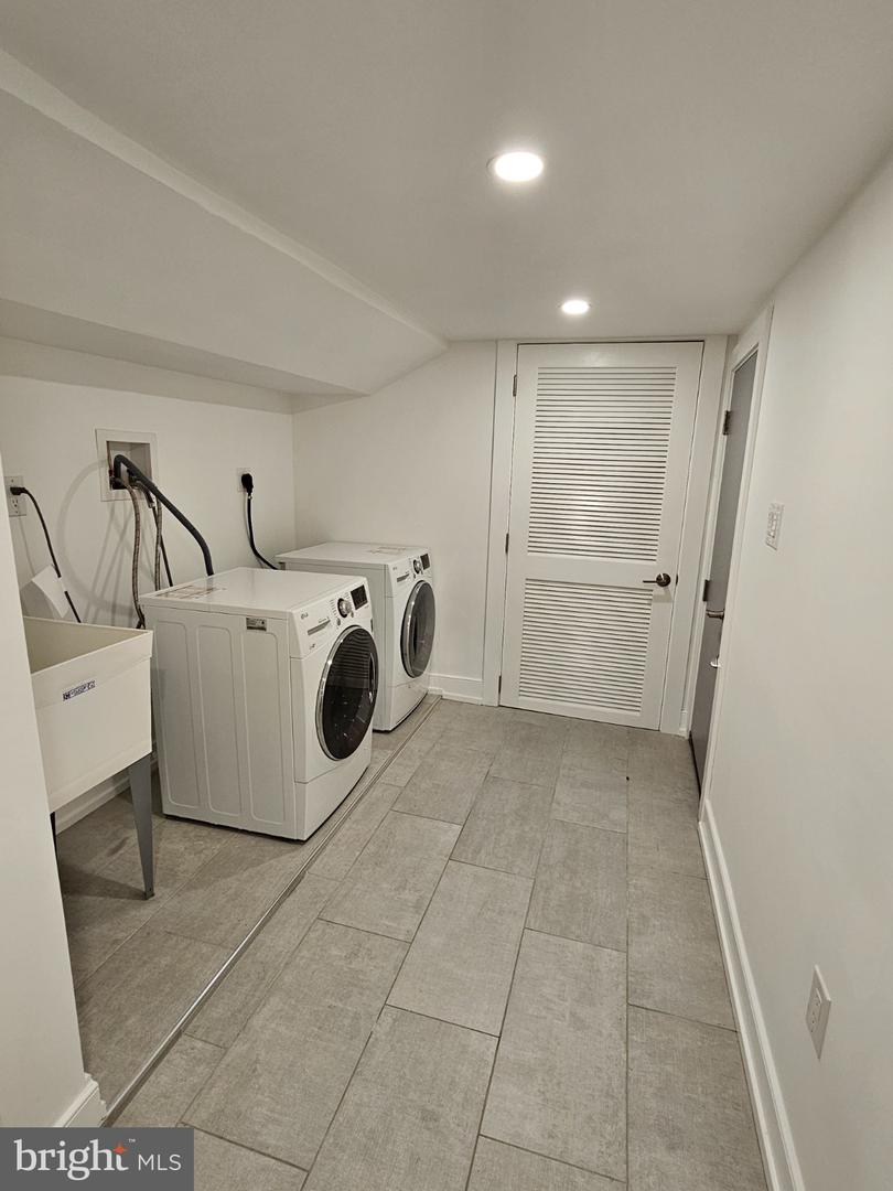 2961 N Bambrey St Property Photo 13