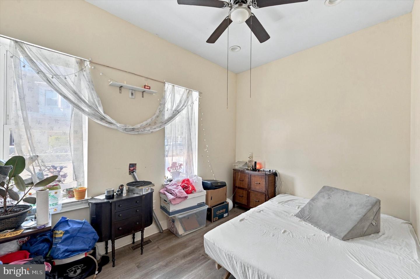 4931 Warrington Ave Property Photo 10