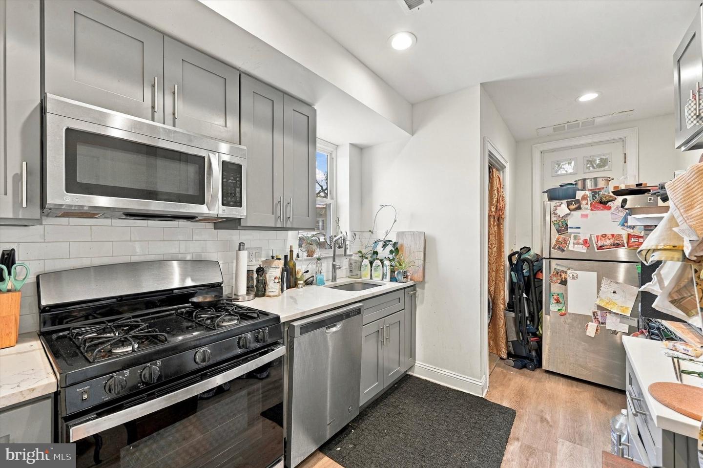 4931 Warrington Ave Property Photo 13