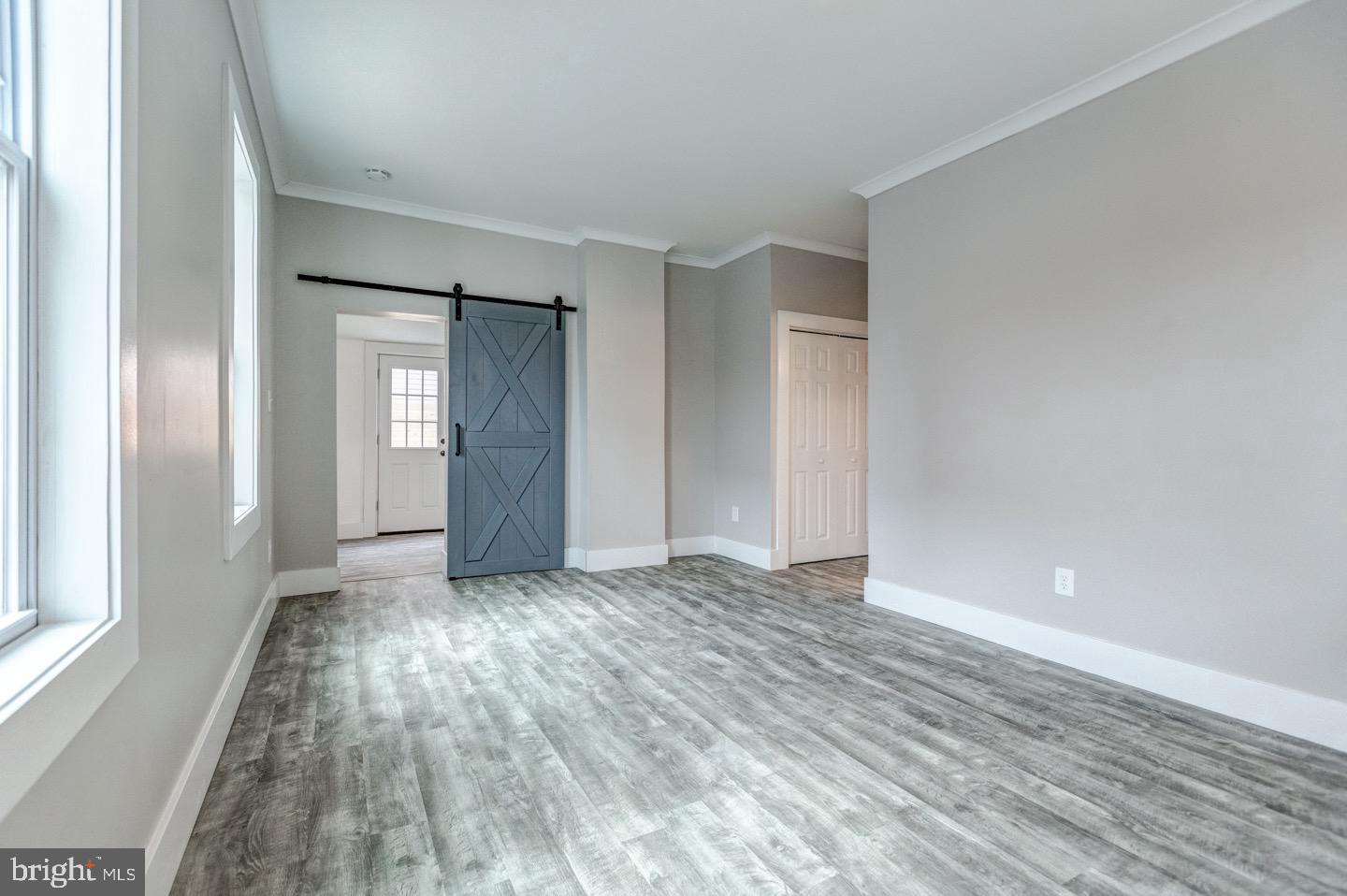 2434 E Dauphin St #1r Property Photo 9