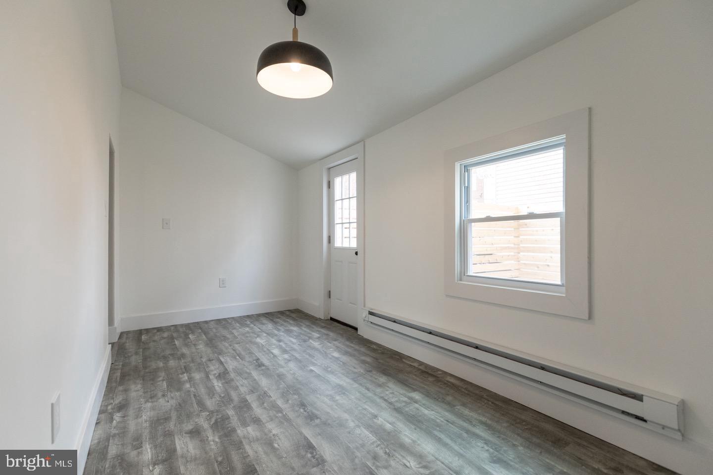 2434 E Dauphin St #1r Property Photo 14