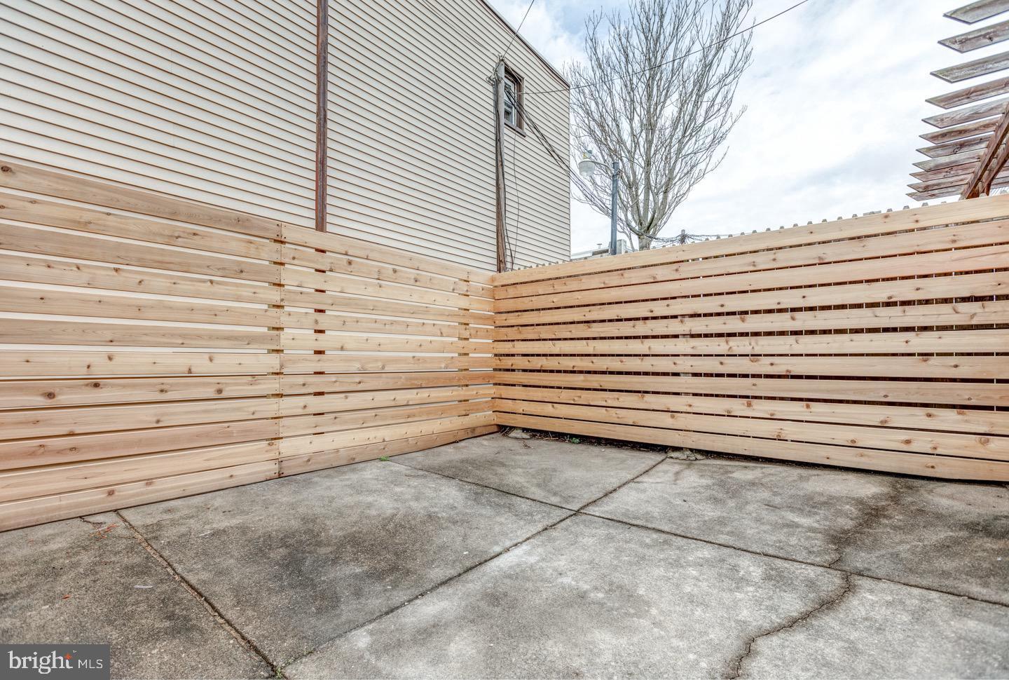 2434 E Dauphin St #1r Property Photo 18