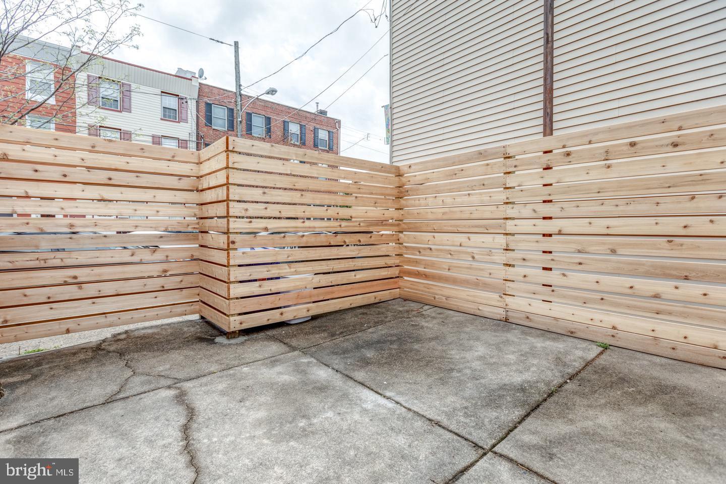 2434 E Dauphin St #1r Property Photo 19