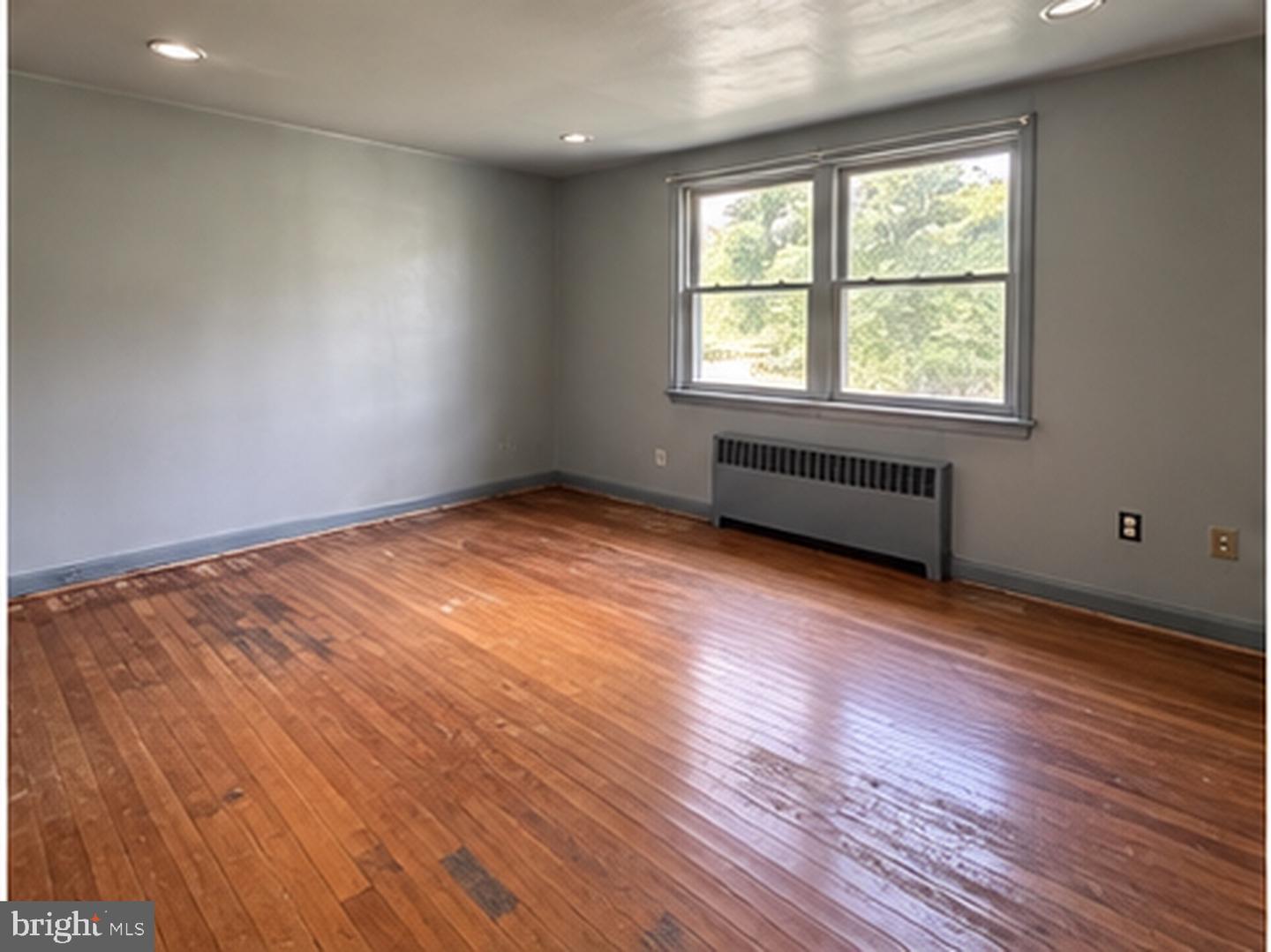2127 Bryn Mawr Ave Property Photo 18
