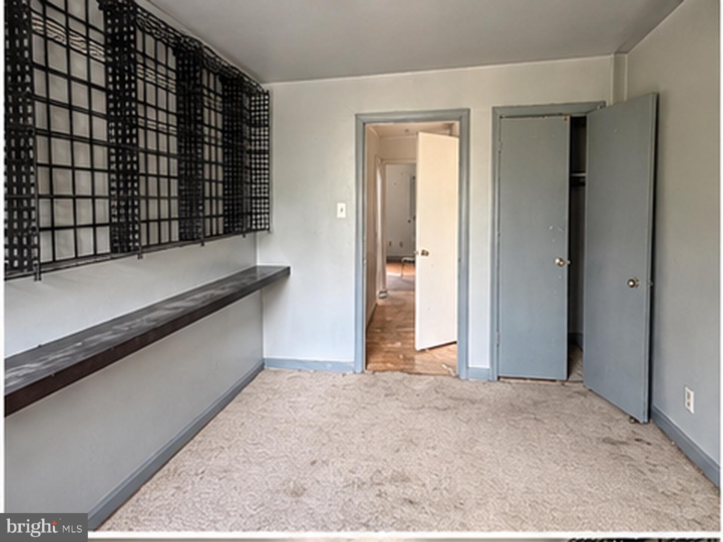 2127 Bryn Mawr Ave Property Photo 24