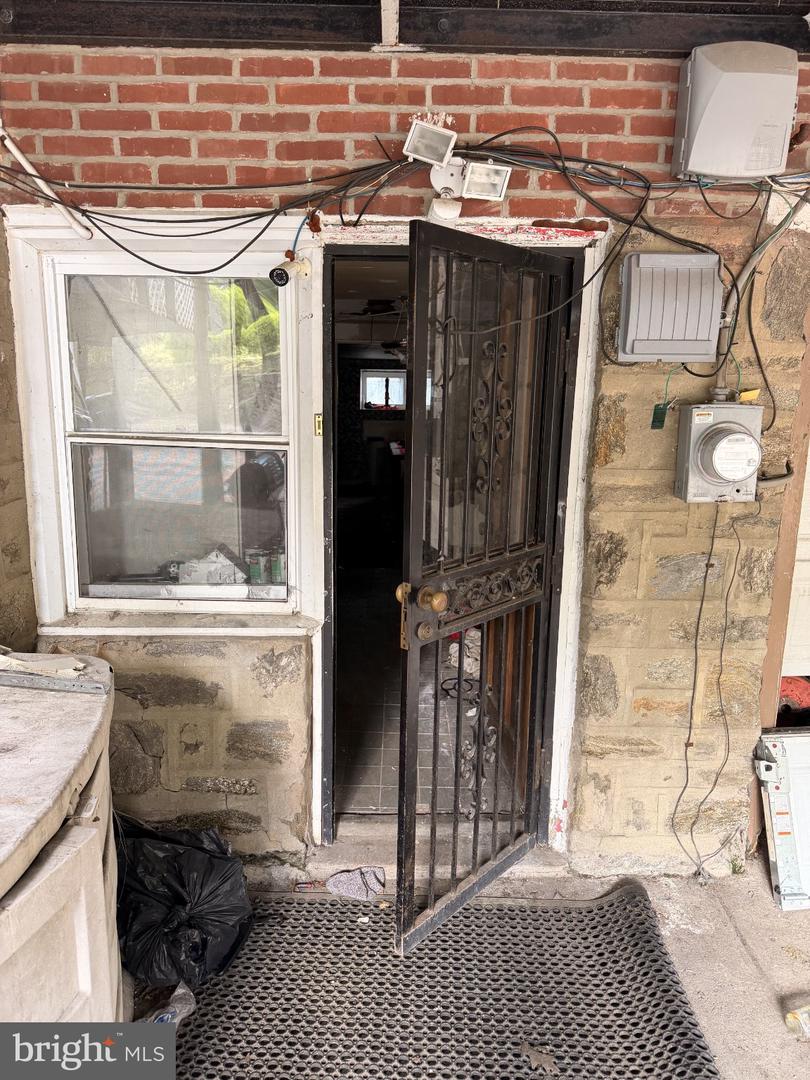 2127 Bryn Mawr Ave Property Photo 35