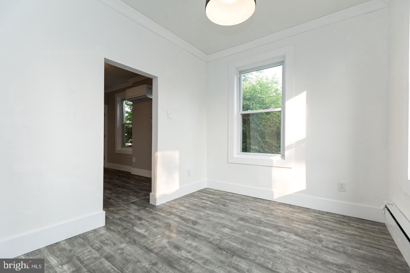 2434 E Dauphin St #2r Property Photo 11