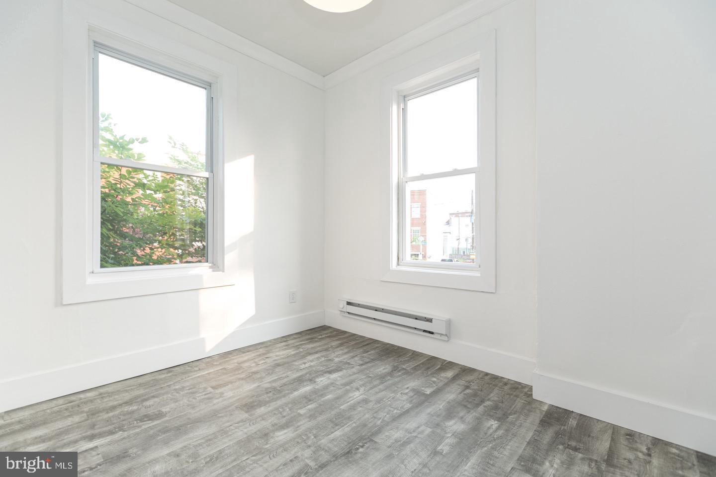 2434 E Dauphin St #2r Property Photo 12