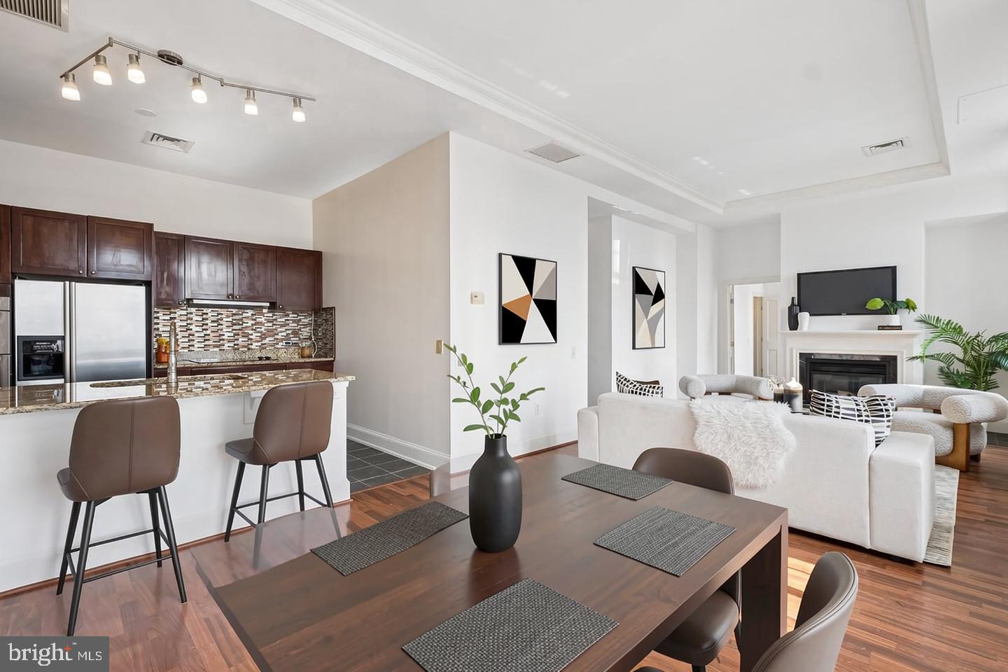 1512-14 Spruce St #ph-2404 Property Photo 5