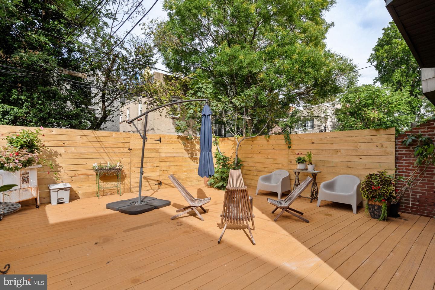 2111 Spring Garden St Property Photo 5