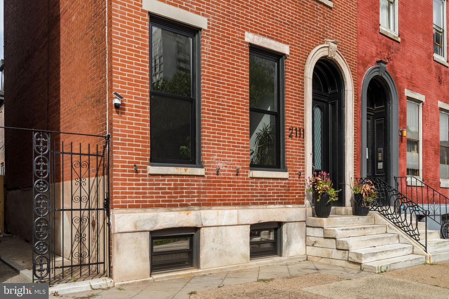 2111 Spring Garden St Property Photo 9