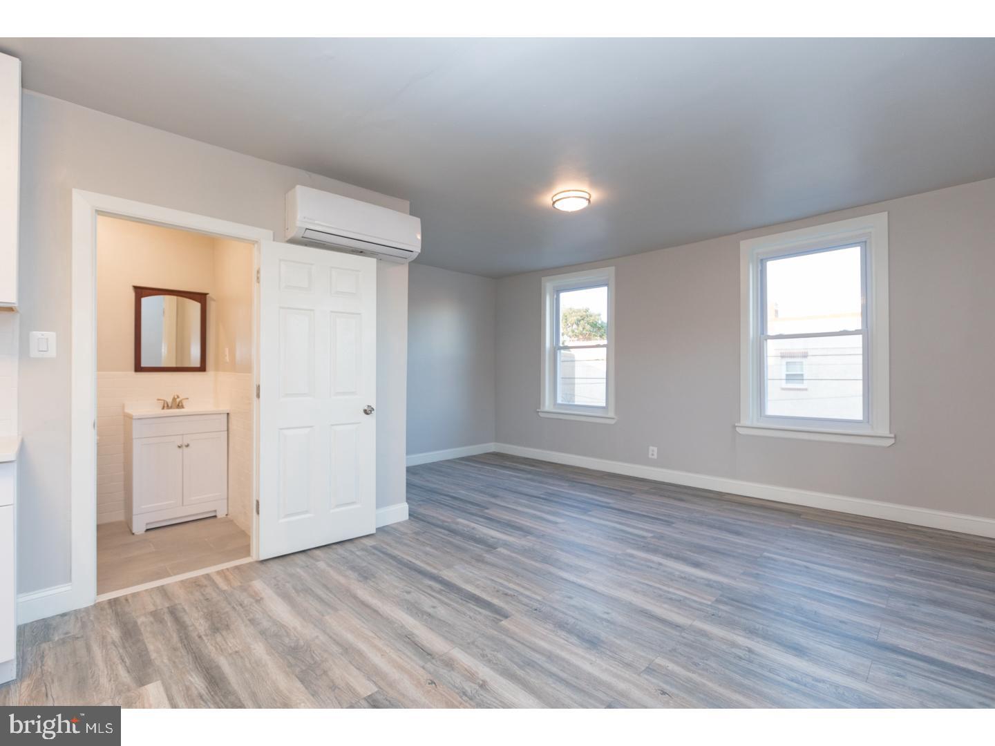 2434 E Dauphin St #2f Property Photo 3