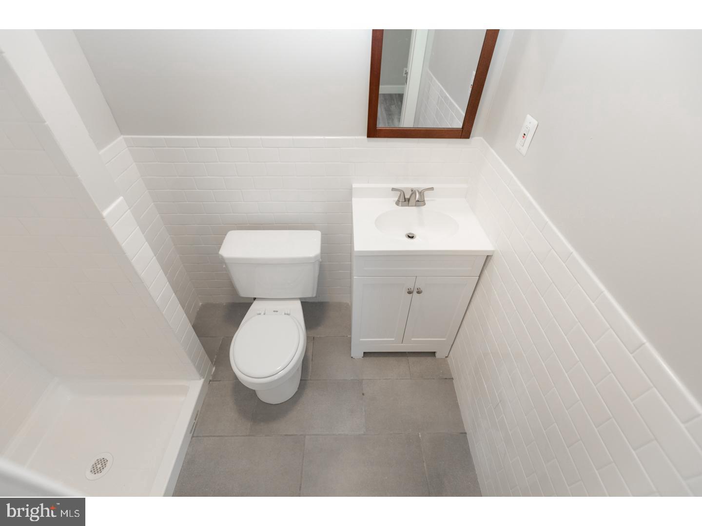 2434 E Dauphin St #2f Property Photo 13