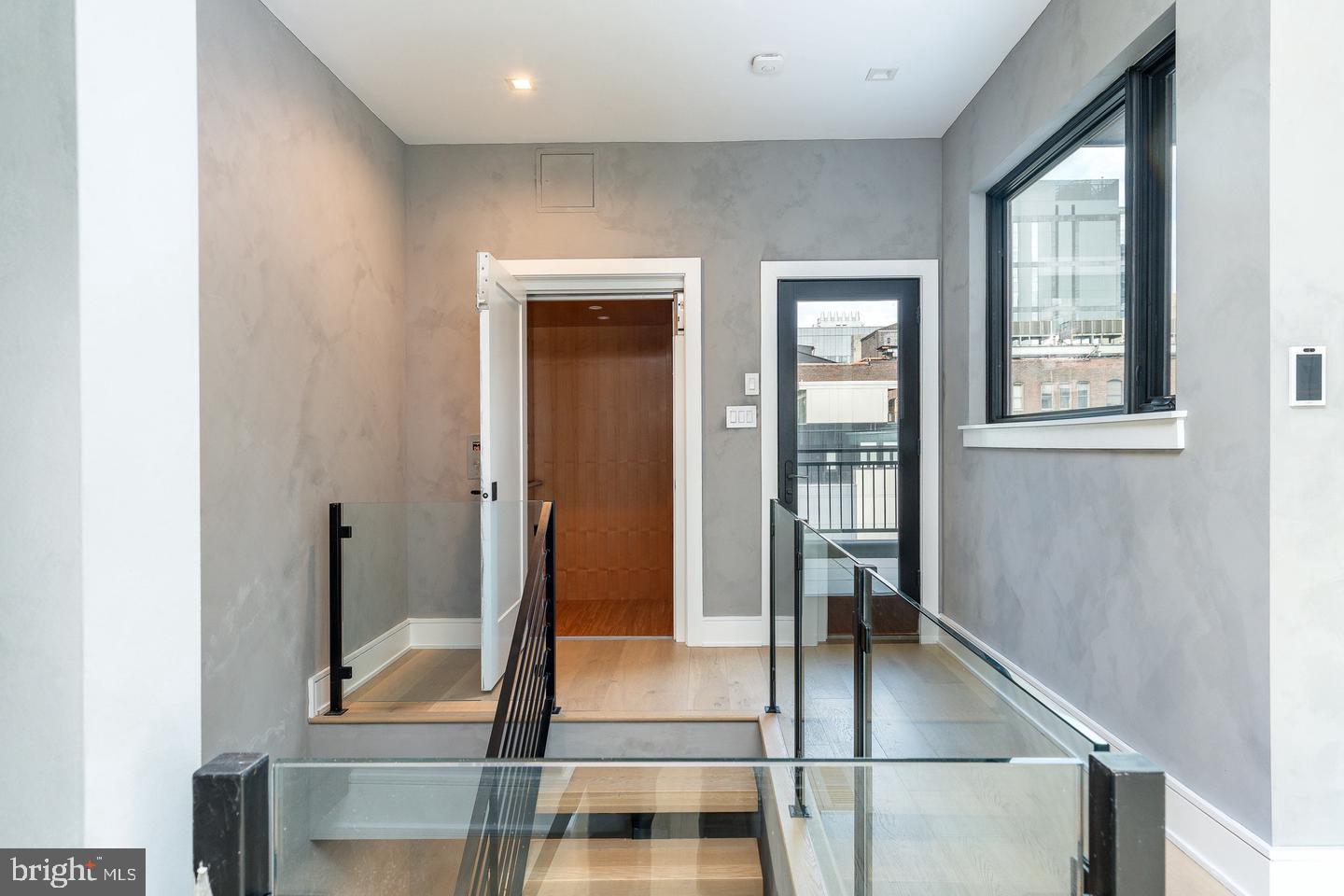 2320 Sansom St Property Photo 38