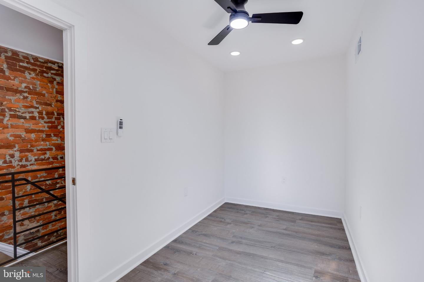 3011 JANNEY ST Property Photo 1
