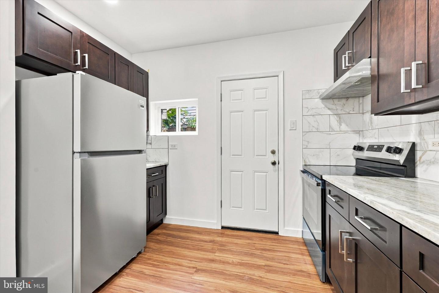 35 N Edgewood St Property Photo 6