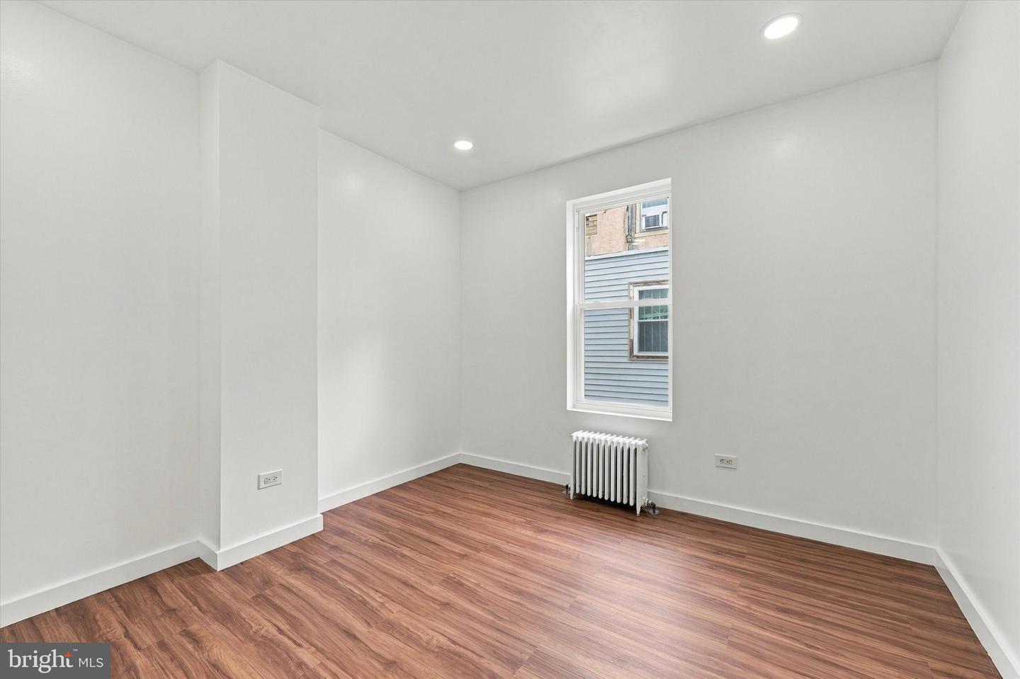 35 N Edgewood St Property Photo 9
