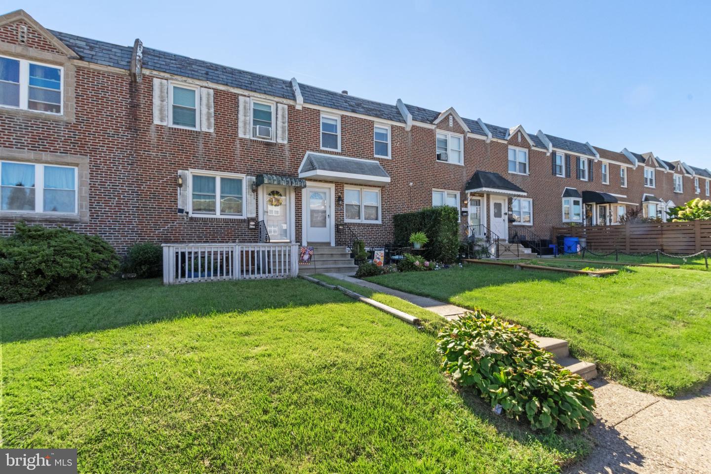 6135 REACH ST Property Photo 1