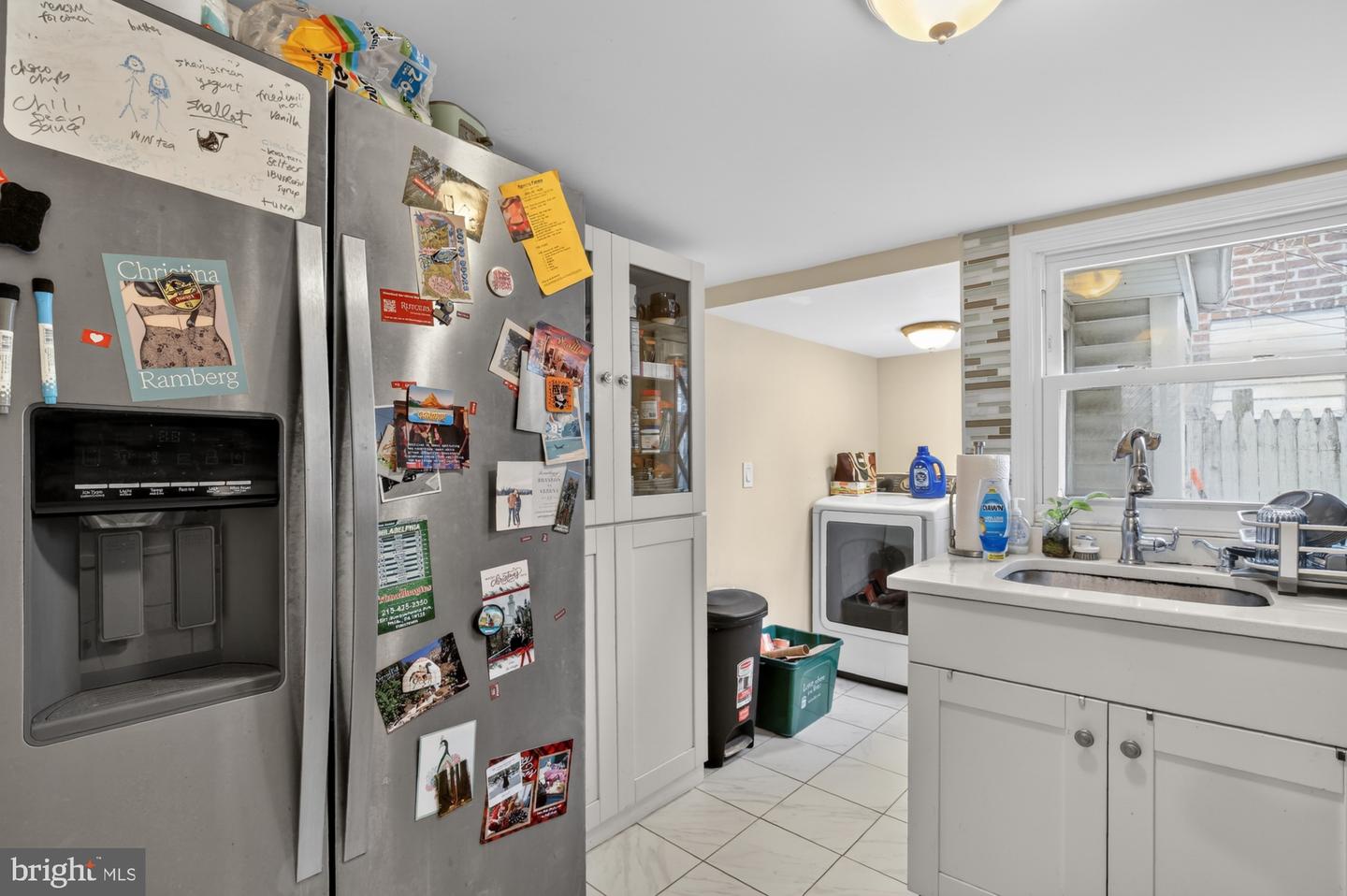 416 E Flora St Property Photo 10