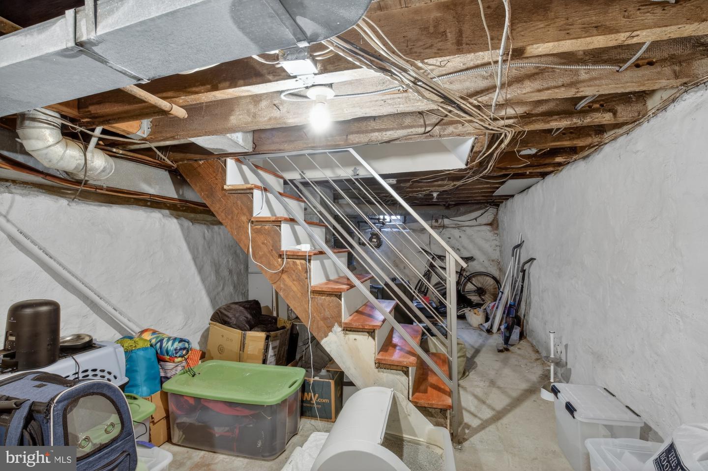 416 E Flora St Property Photo 14