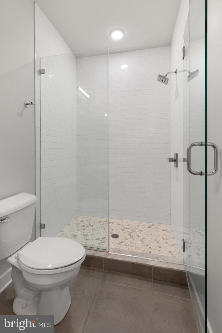 257 N 3rd St #5 Property Photo 12