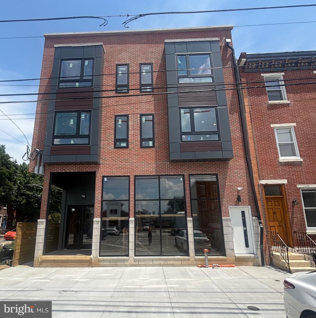2333 E YORK ST #3 Property Photo 1