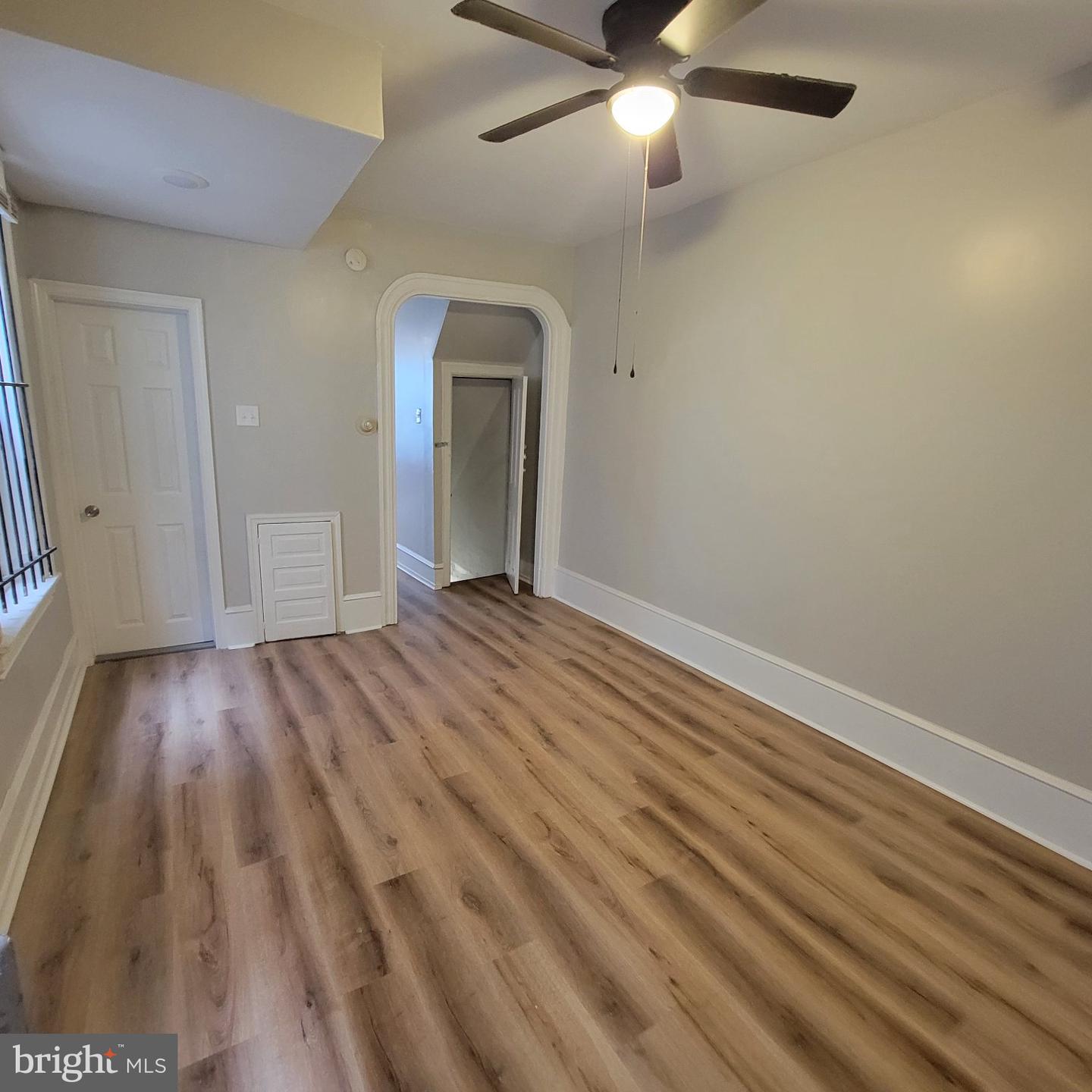 2525 N 12th St Property Photo 5