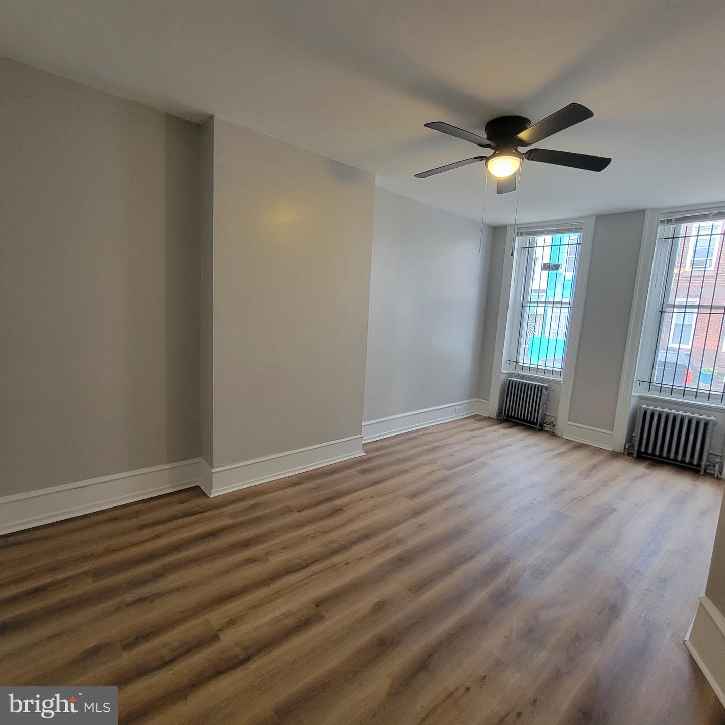 2525 N 12th St Property Photo 6