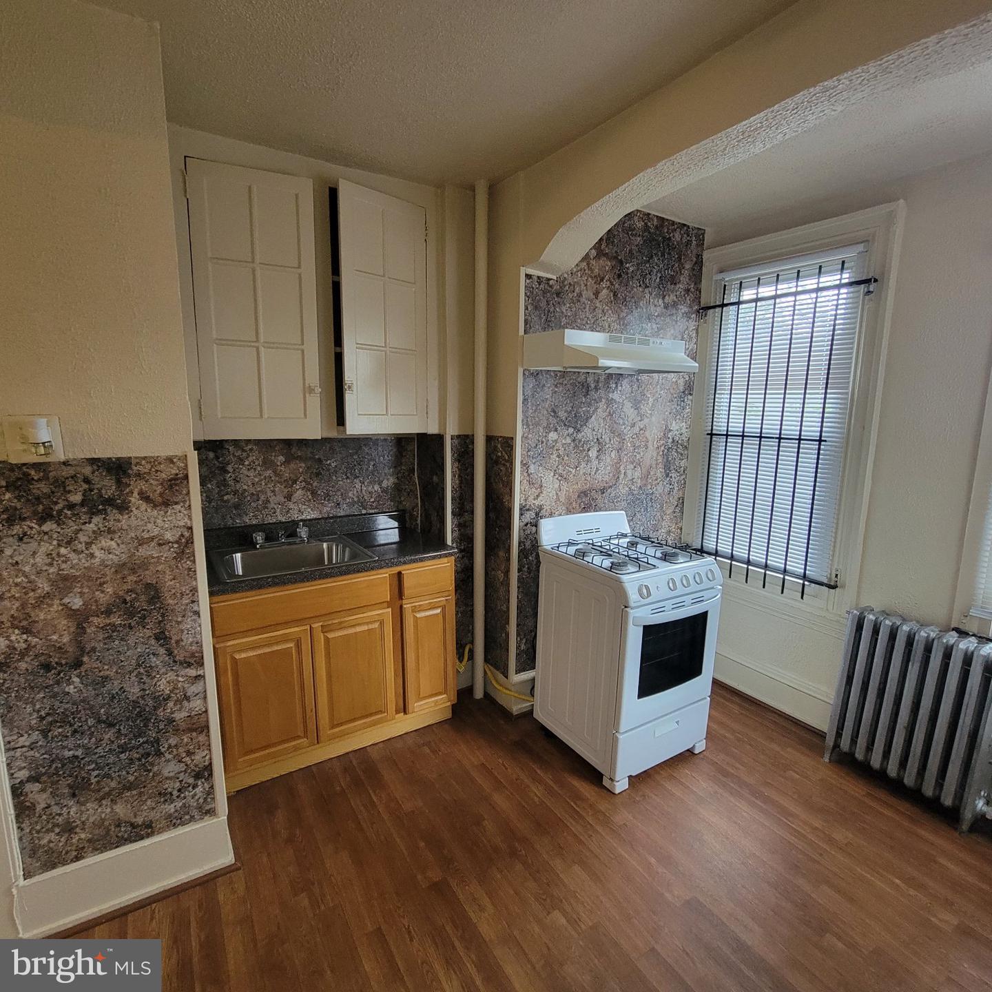 2525 N 12th St Property Photo 14