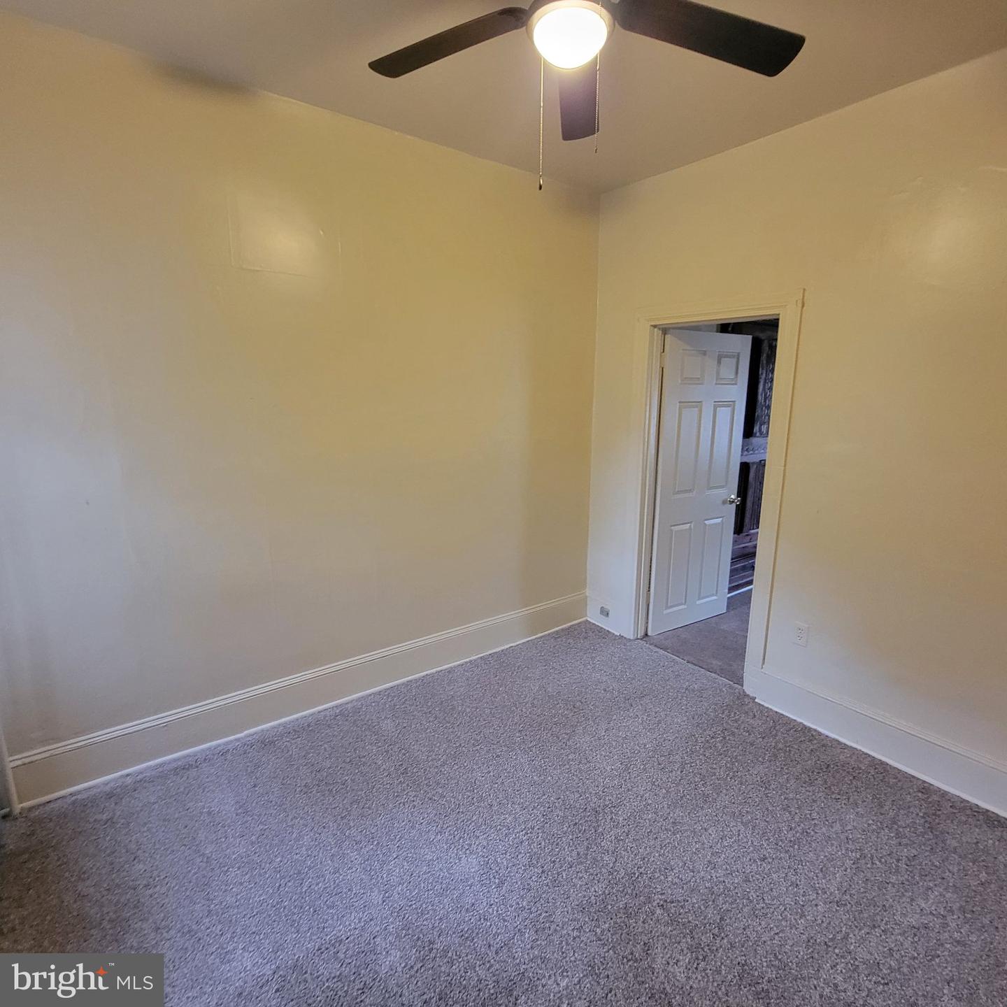 2525 N 12th St Property Photo 16