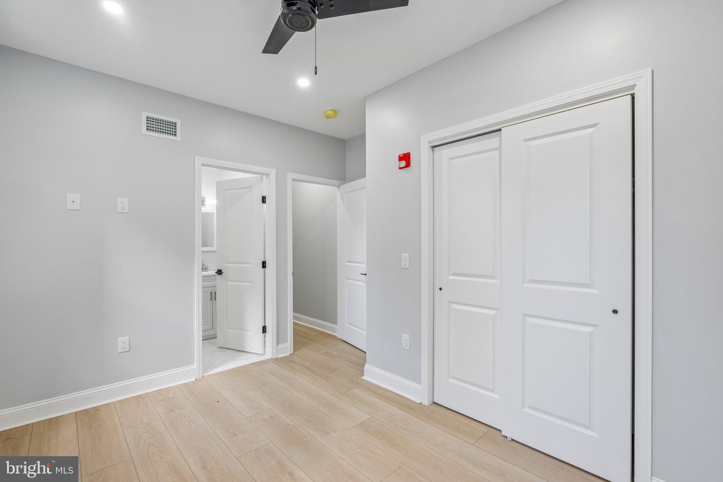 617 8th St S #1 Property Photo 11