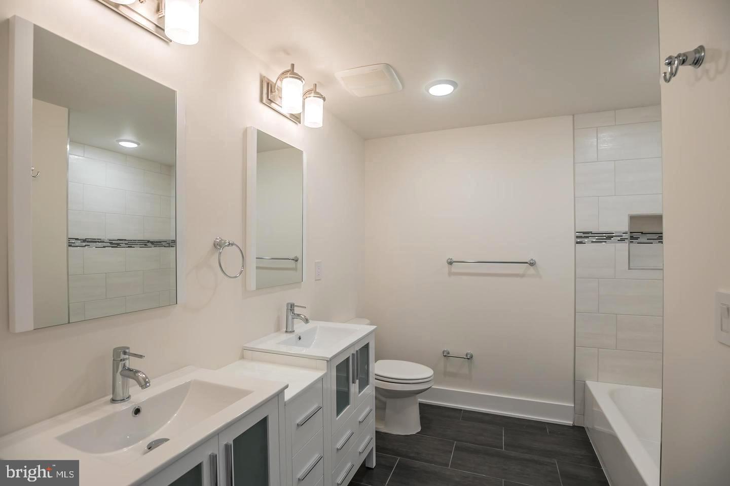 1227 N 5th St #2 Property Photo 12