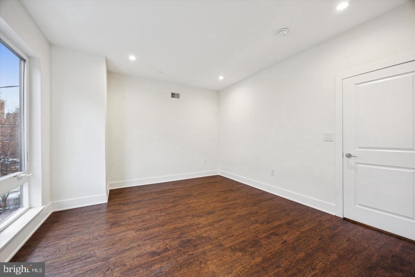 1227 N 5th St #2 Property Photo 14