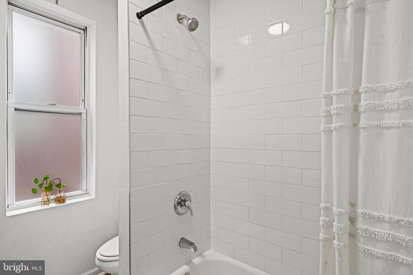 5346 Lena St Property Photo 25