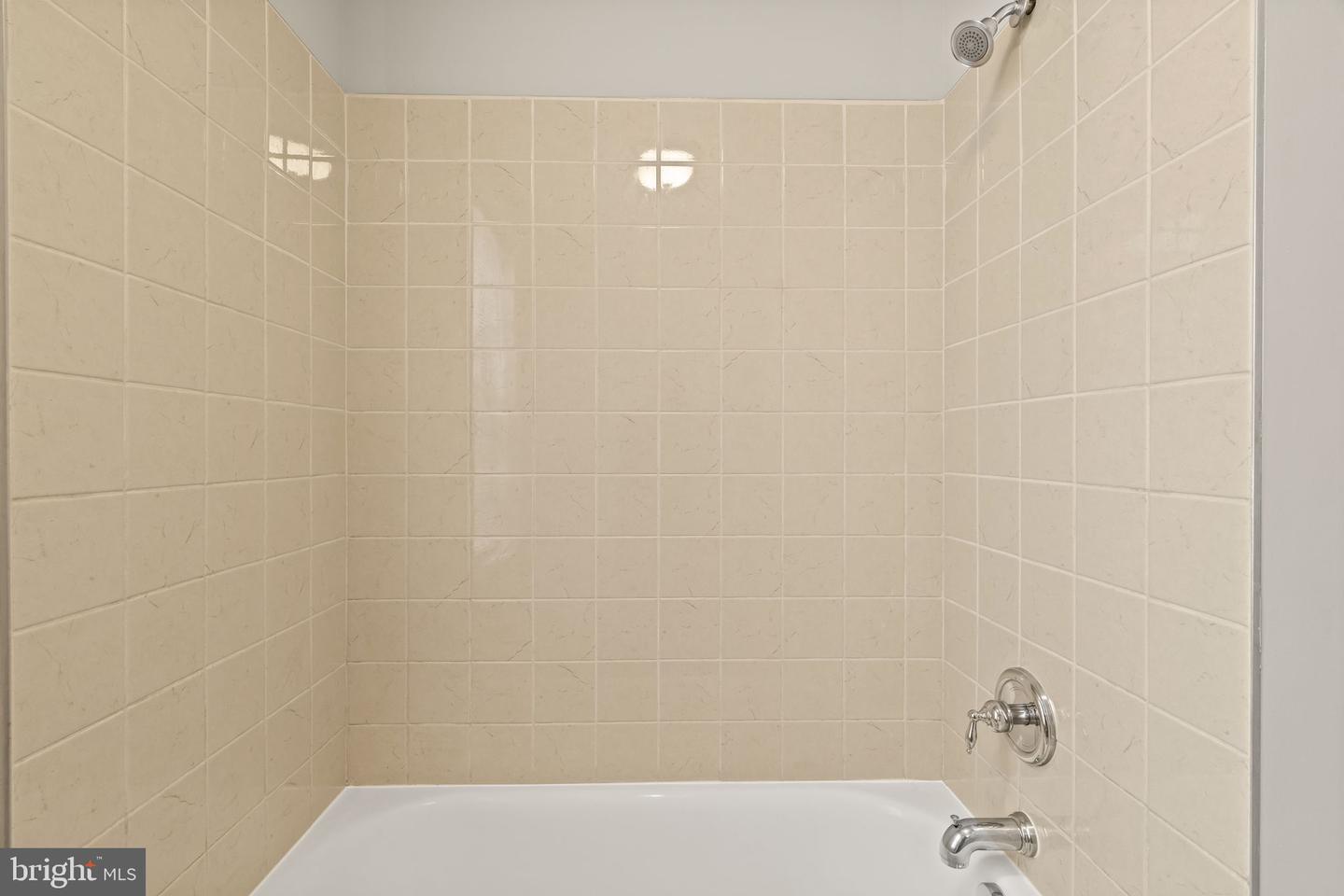 2527 N 18th St Property Photo 16