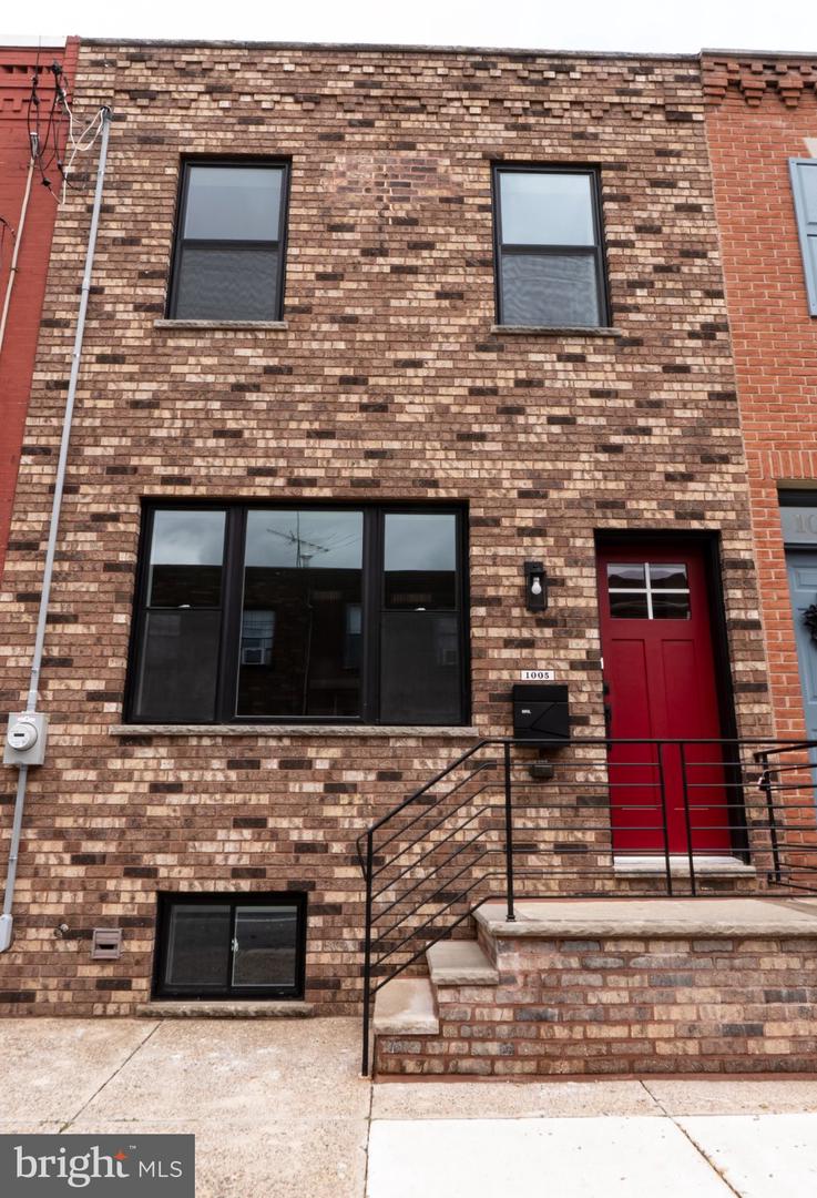 1005 MORRIS ST Property Photo 1