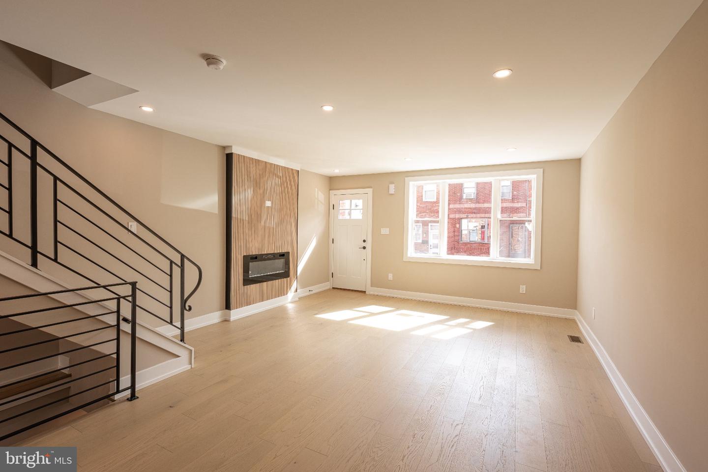 1005 Morris St Property Photo 4