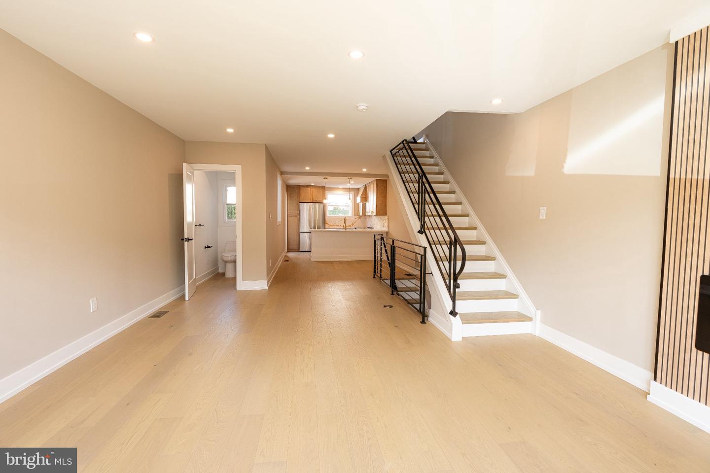 1005 Morris St Property Photo 5