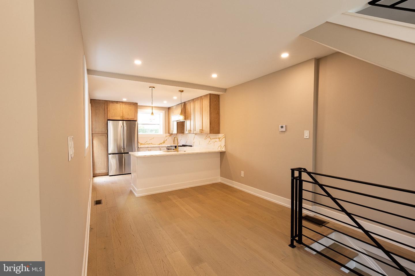 1005 Morris St Property Photo 8