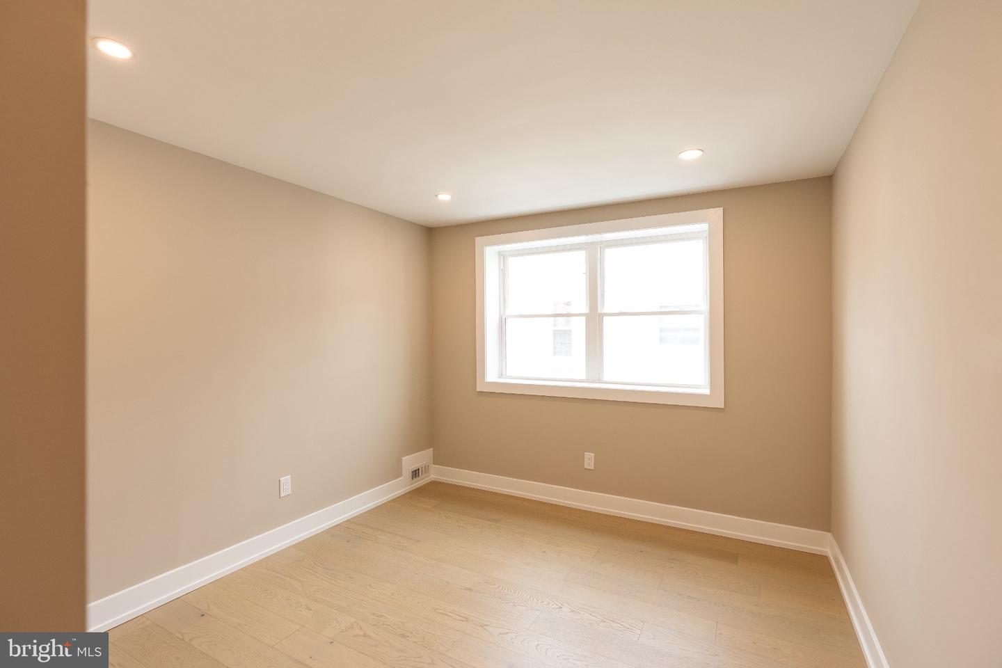 1005 Morris St Property Photo 14