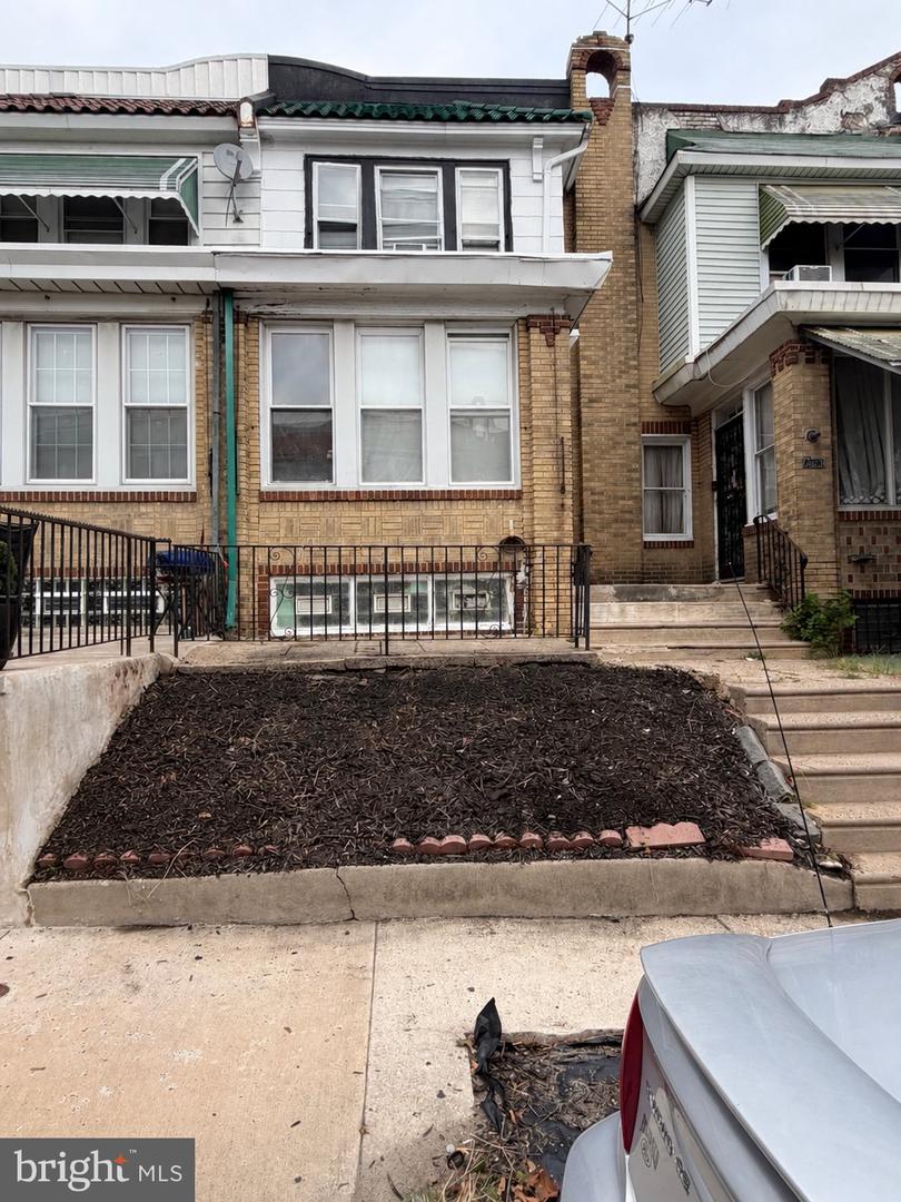 2105 Melvin St Property Photo 1