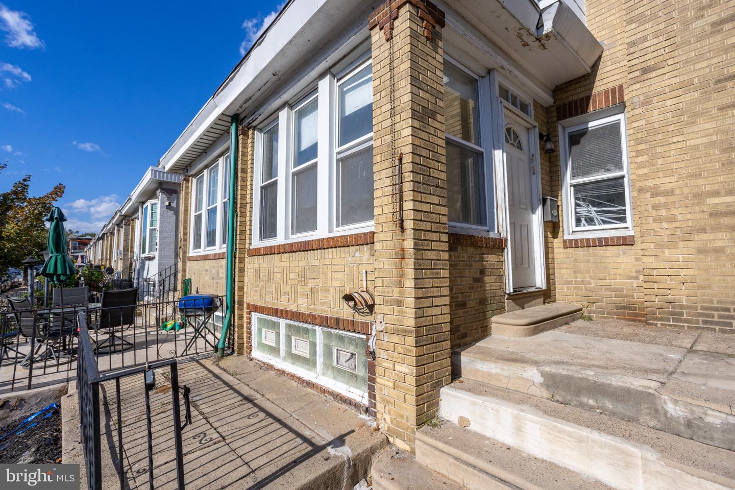 2105 Melvin St Property Photo 4
