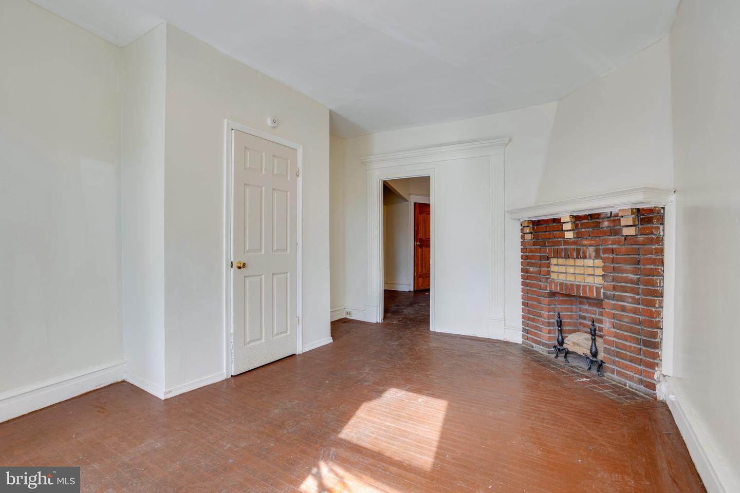 2105 Melvin St Property Photo 7