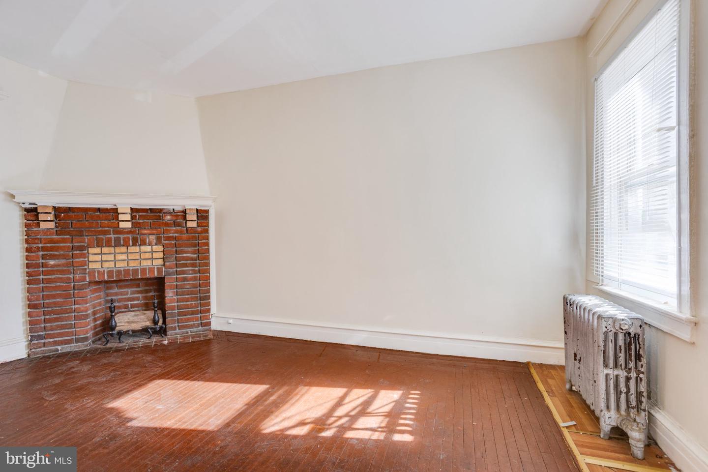 2105 Melvin St Property Photo 8
