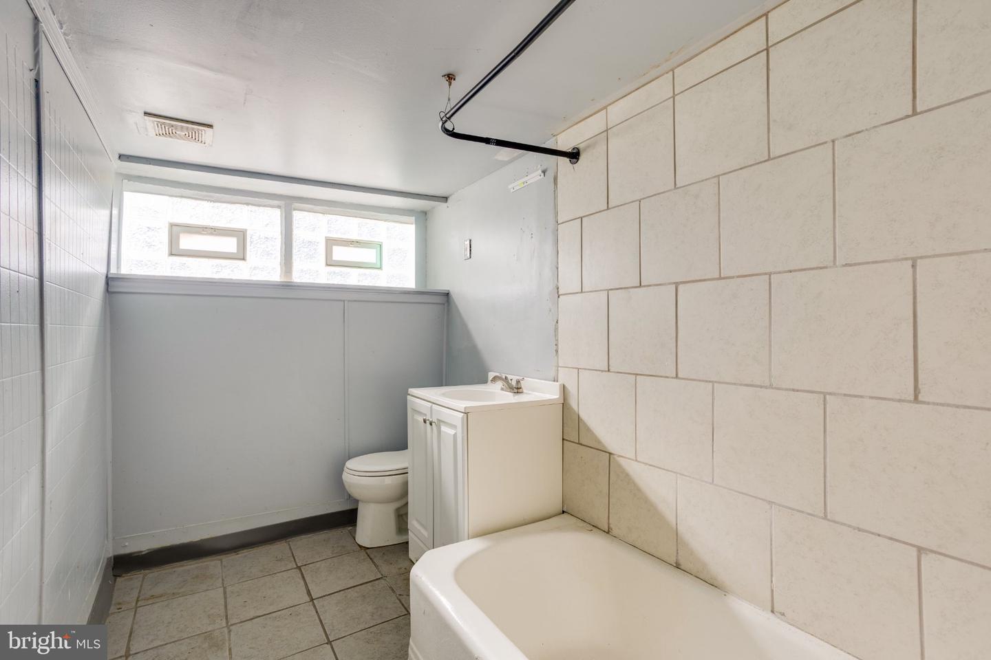2105 Melvin St Property Photo 18