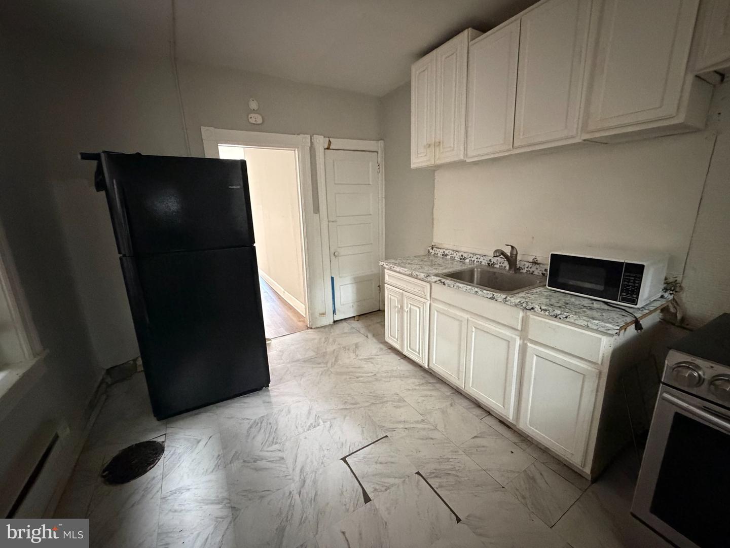 3221 Potter St Property Photo 6