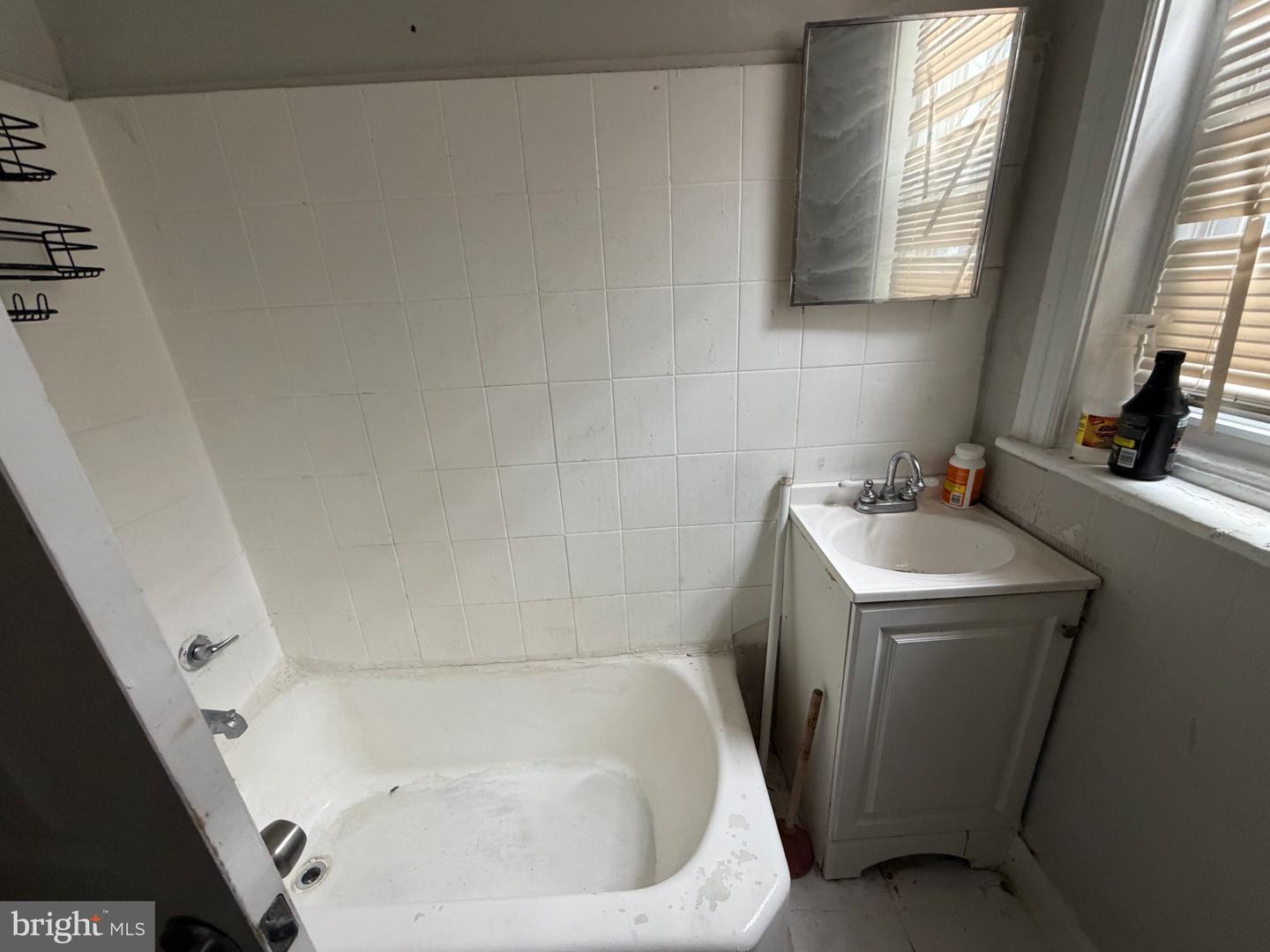 3221 Potter St Property Photo 12